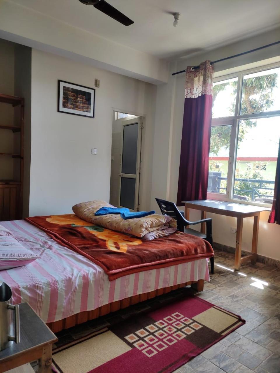Oasis Guest House Bhagsu D'Shala Dharamshala Exterior foto